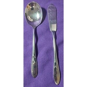 Lot Of Oneida Silver Debonair (Stainless) Flatware Sugar Spoon & Butter Knife